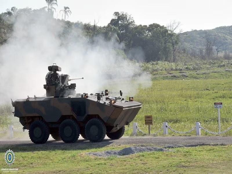 VBTP-MR Guarani Brazilian 6x6 Amphibious Armored Personnel Carrier (APC) (D)